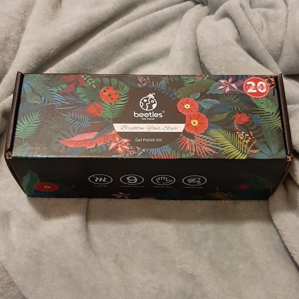 Beetles Gel Polish Kit